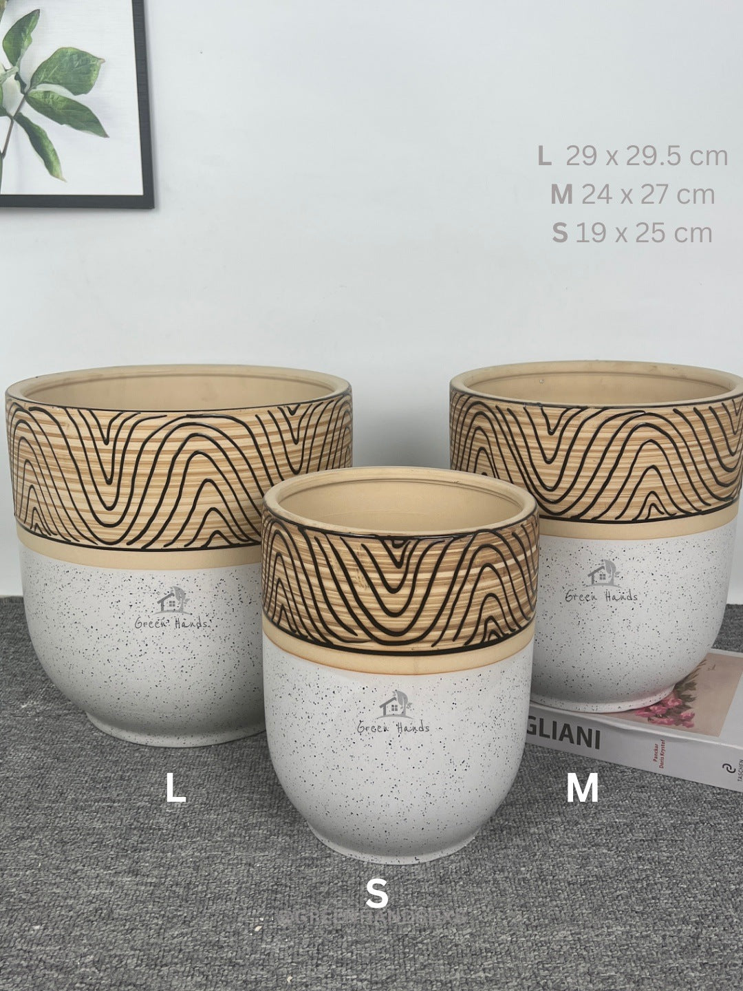 Wooden White Ceramic Pots: Nature-Inspired Artistry in UAE